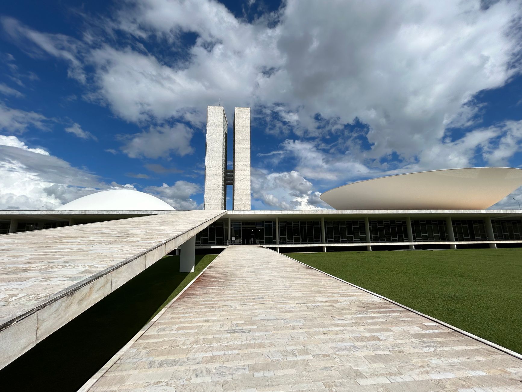 Governo federal edita medida provisória para proibir apostas de quota fixa no Brasil